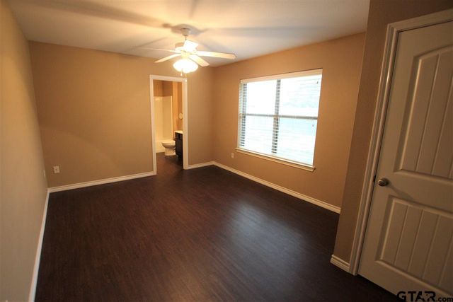 19401 King Ranch Dr., Flint, TX 75762