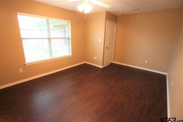 19401 King Ranch Dr., Flint, TX 75762