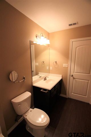 19401 King Ranch Dr., Flint, TX 75762