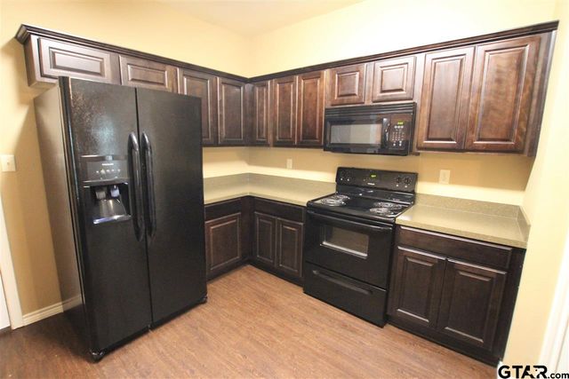 19401 King Ranch Dr., Flint, TX 75762