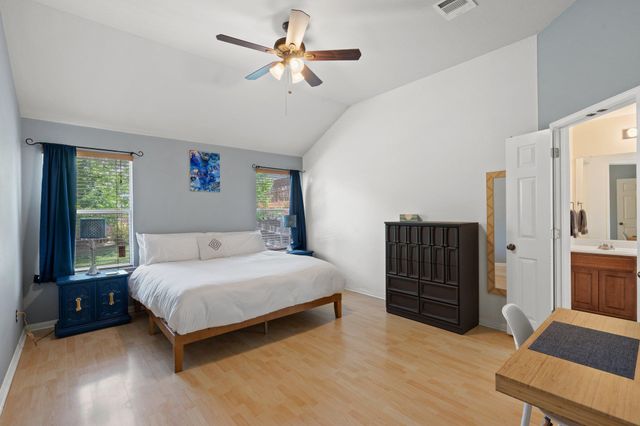 1900 Melissa Oaks LN, Austin, TX 78744