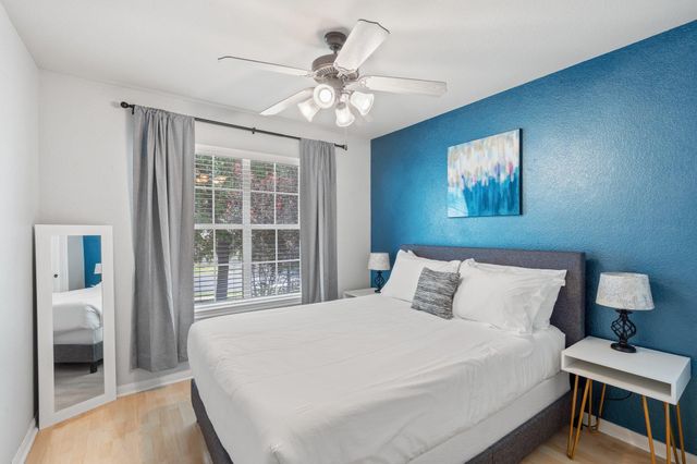 1900 Melissa Oaks LN, Austin, TX 78744