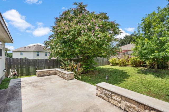 1900 Melissa Oaks LN, Austin, TX 78744