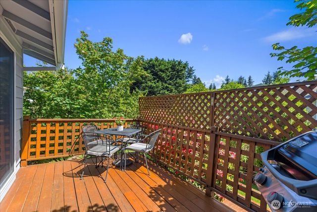 17631 69th Place W, Edmonds, WA 98026
