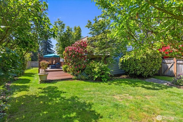 17631 69th Place W, Edmonds, WA 98026