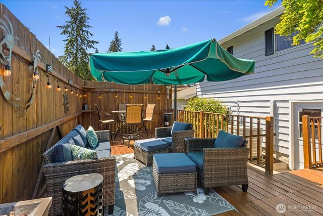17631 69th Place W, Edmonds, WA 98026