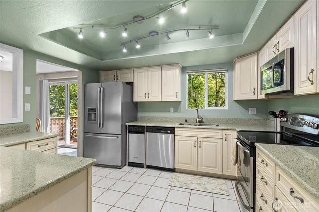 17631 69th Place W, Edmonds, WA 98026
