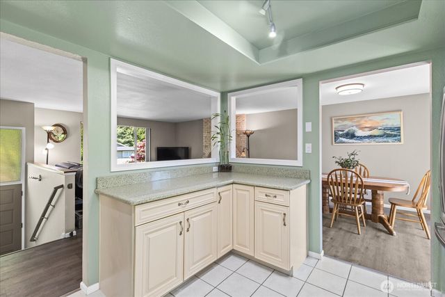 17631 69th Place W, Edmonds, WA 98026