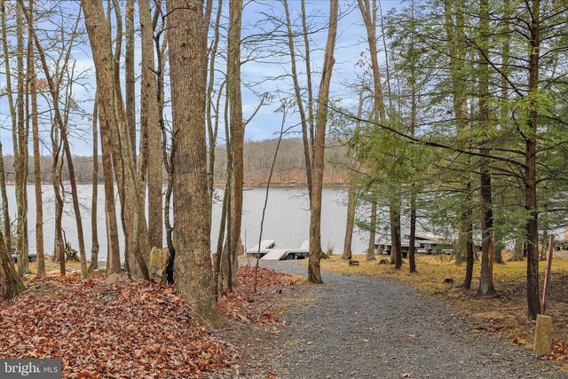 222 SKIPPERS POINT RD, Oakland, MD 21550