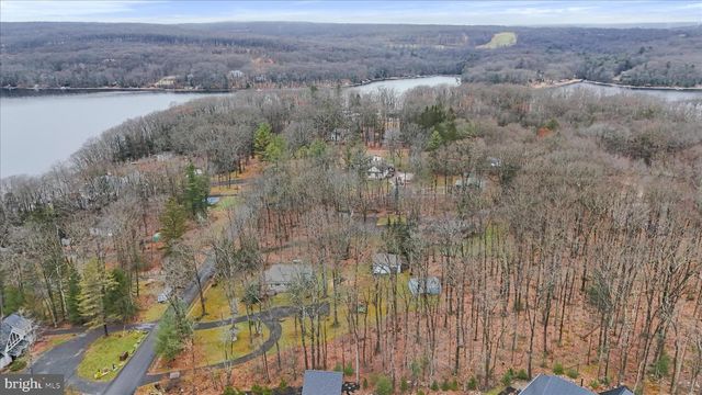 222 SKIPPERS POINT RD, Oakland, MD 21550