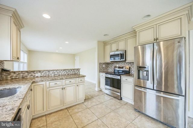 25 THORNHILL LN, Willingboro, NJ 08046