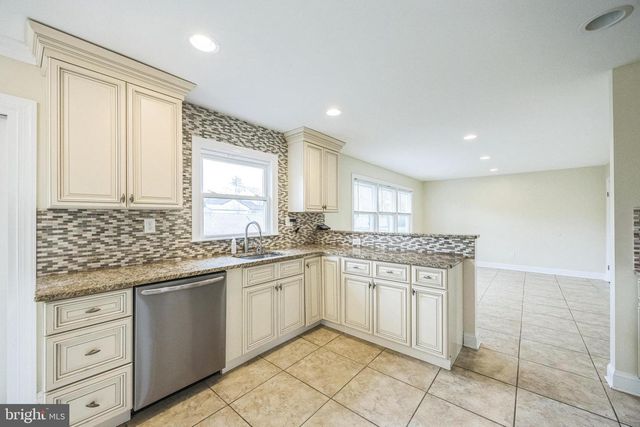 25 THORNHILL LN, Willingboro, NJ 08046