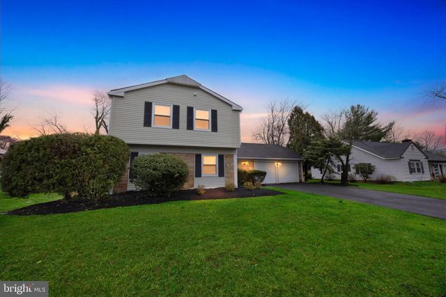 25 THORNHILL LN, Willingboro, NJ 08046