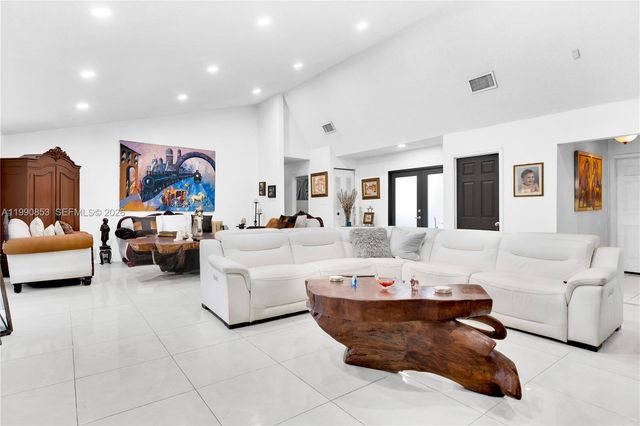 10224 SW 131st Ct, Miami, FL 33186