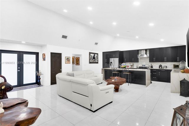 10224 SW 131st Ct, Miami, FL 33186