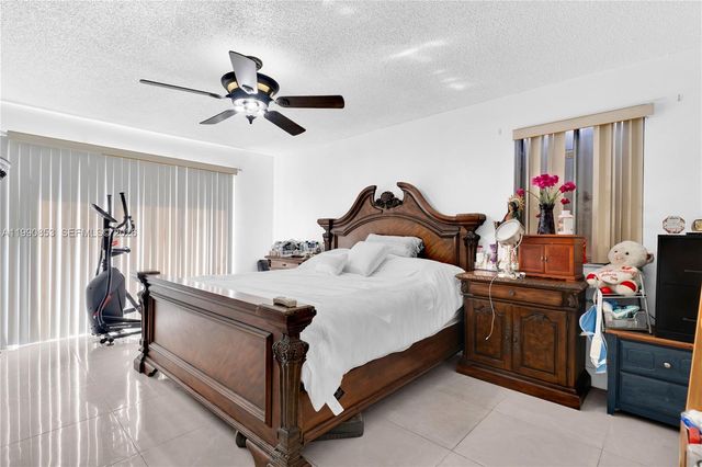 10224 SW 131st Ct, Miami, FL 33186