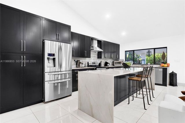 10224 SW 131st Ct, Miami, FL 33186