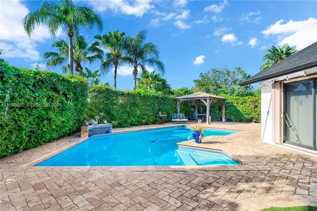 10224 SW 131st Ct, Miami, FL 33186