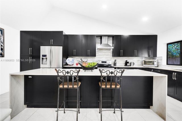 10224 SW 131st Ct, Miami, FL 33186