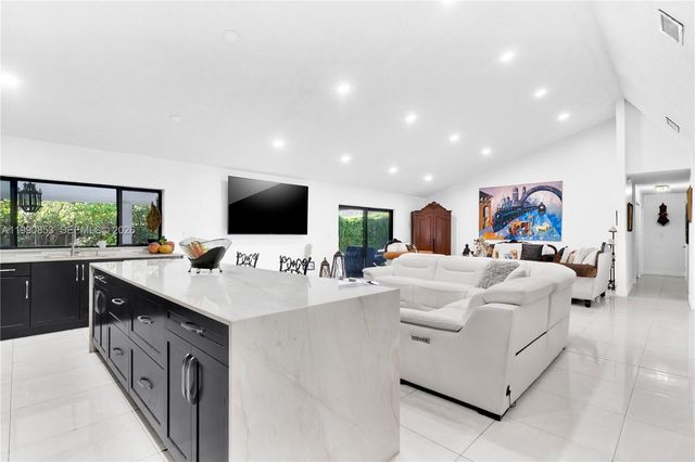 10224 SW 131st Ct, Miami, FL 33186