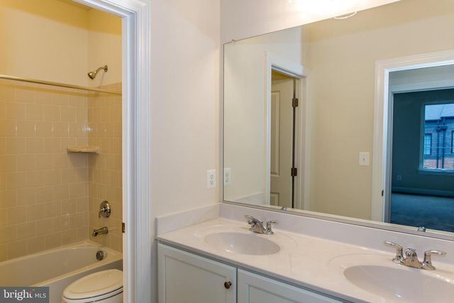 23187 HAMPTON OAK TER, Brambleton, VA 20148