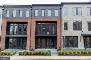 23187 HAMPTON OAK TER, Brambleton, VA 20148