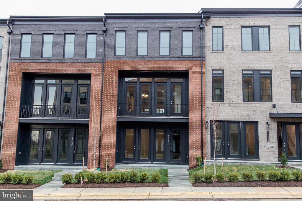 23187 HAMPTON OAK TER, Brambleton, VA 20148