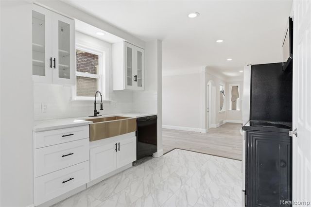 5900 Neff Avenue, Detroit, MI 48224