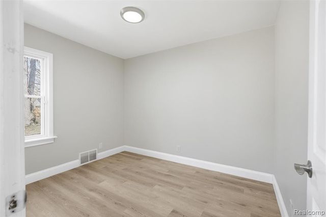 5900 Neff Avenue, Detroit, MI 48224