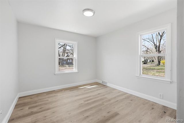 5900 Neff Avenue, Detroit, MI 48224