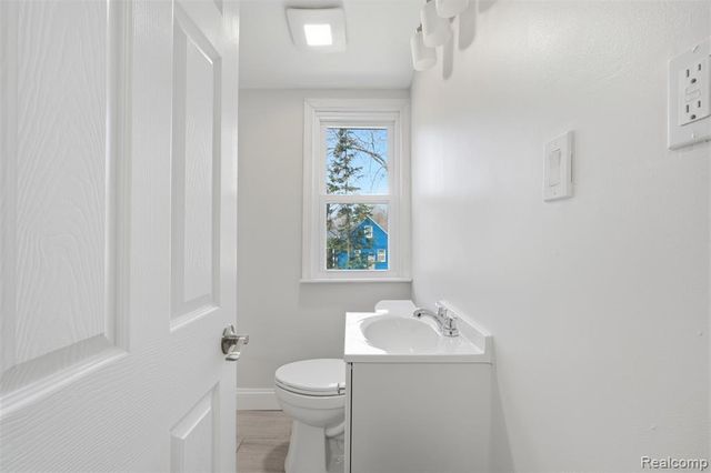 5900 Neff Avenue, Detroit, MI 48224