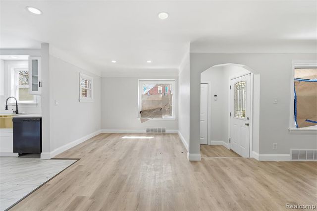 5900 Neff Avenue, Detroit, MI 48224