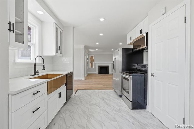 5900 Neff Avenue, Detroit, MI 48224