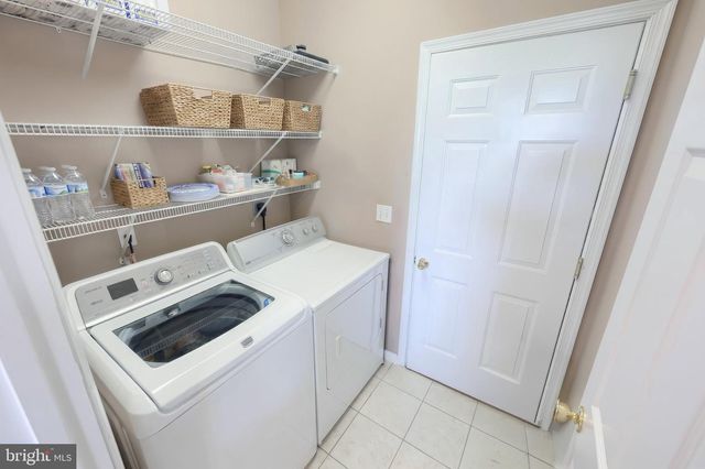 243 MAPLE DR, Hanover, PA 17331
