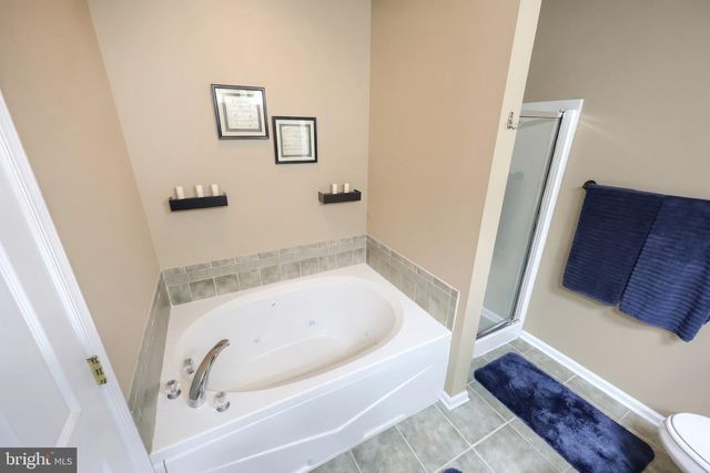 243 MAPLE DR, Hanover, PA 17331