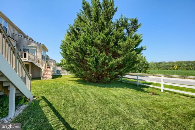 243 MAPLE DR, Hanover, PA 17331