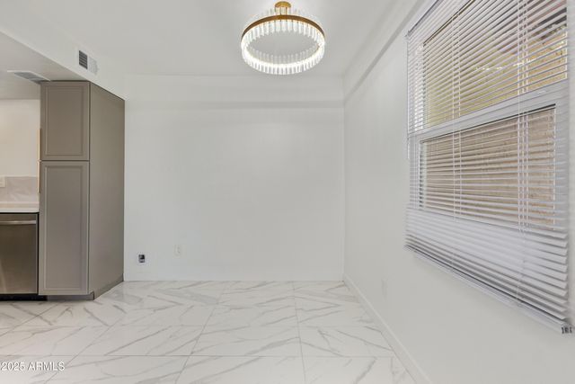 6756 W DEVONSHIRE Avenue, Phoenix, AZ 85033