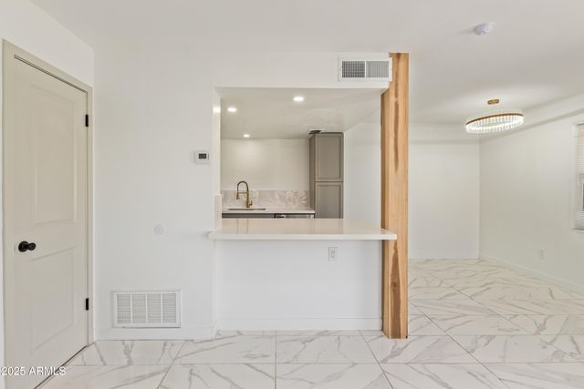 6756 W DEVONSHIRE Avenue, Phoenix, AZ 85033