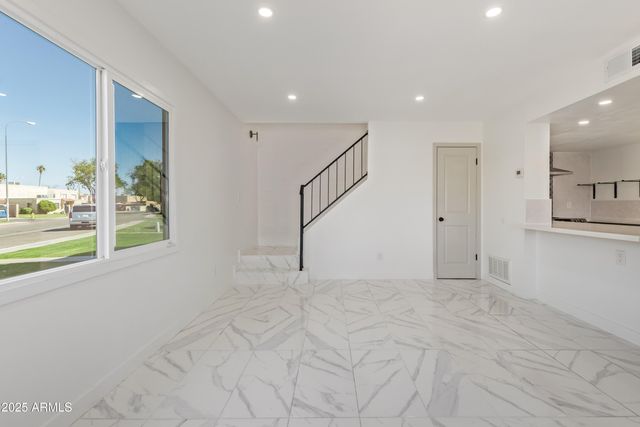 6756 W DEVONSHIRE Avenue, Phoenix, AZ 85033