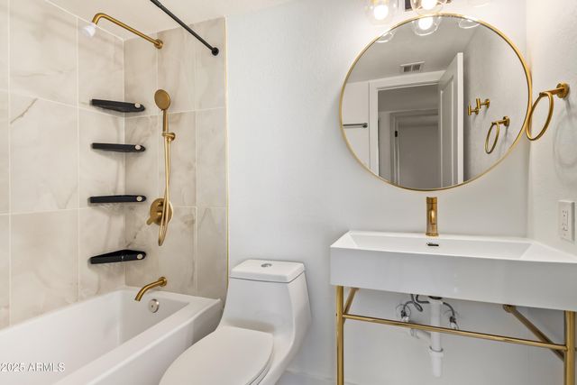 6756 W DEVONSHIRE Avenue, Phoenix, AZ 85033