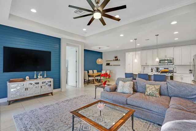 19750 Split Rail Run, Loxahatchee, FL 33470