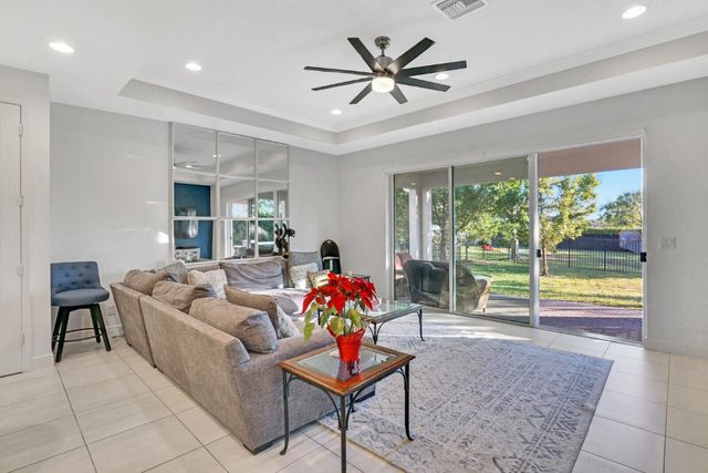 19750 Split Rail Run, Loxahatchee, FL 33470