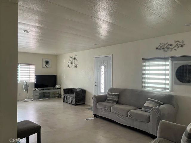 26871 Alessandro 86, Moreno Valley, CA 92555