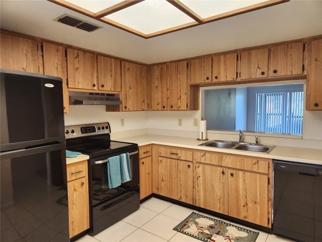 2685 SABAL SPRINGS CIRCLE 103, Clearwater, FL 33761