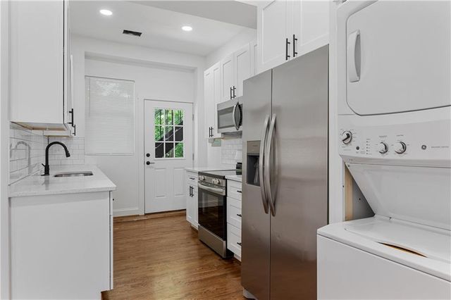 360 Ponce De Leon Avenue NE 27, Atlanta, GA 30308