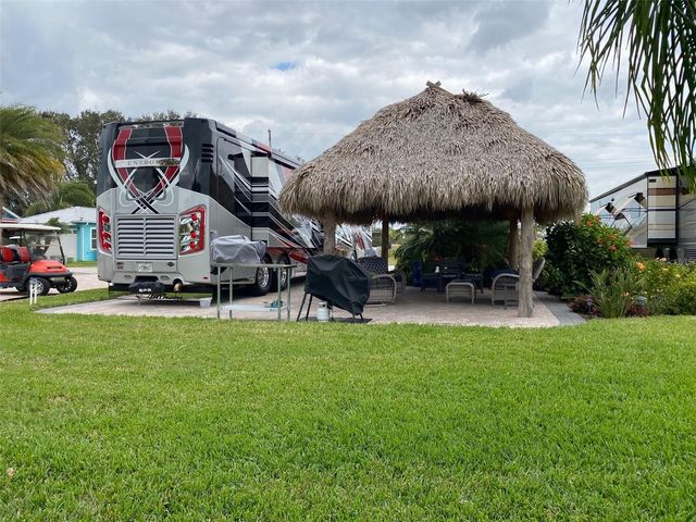 3254 RED TAIL HAWK DRIVE, Polk City, FL 33868