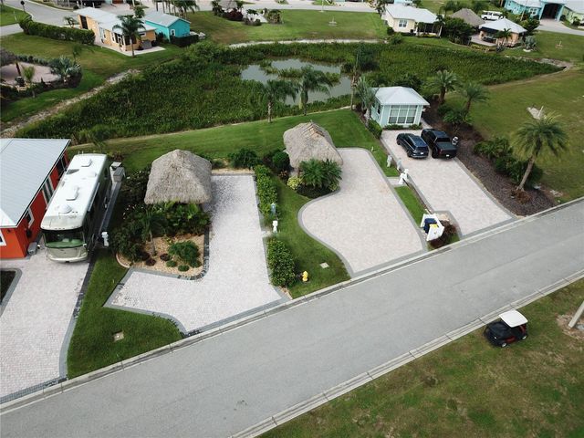 3254 RED TAIL HAWK DRIVE, Polk City, FL 33868