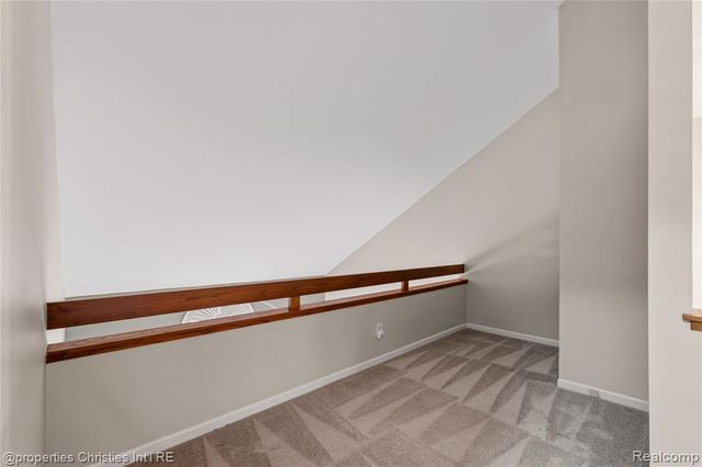 18314 Blue Heron Drive 103, Northville, MI 48168