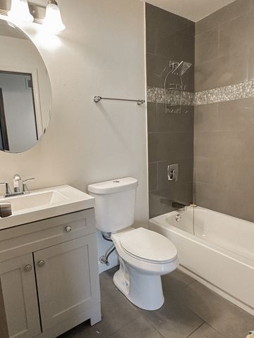 218 Eagle Court C, Bolingbrook, IL 60440