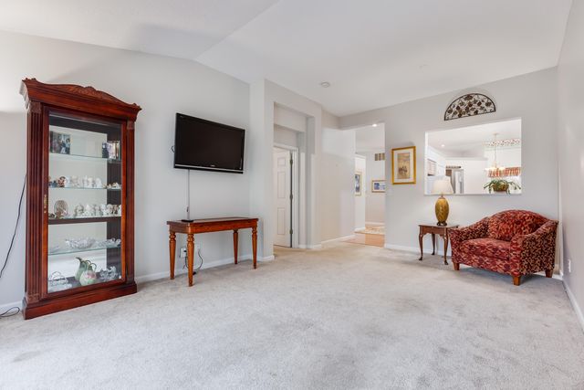 503 Shadow Ridge Drive, Highland Heights, KY 41076